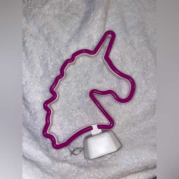 Led Light-Up Unicorn Desk Light pink night light - Picture 3 of 5